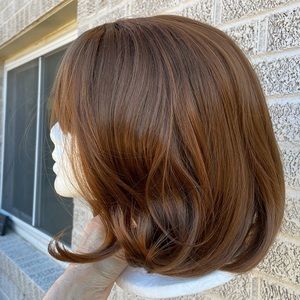 NWT amber copper wig end curl bob with bangs center part glossy 11”- 13” stretch
